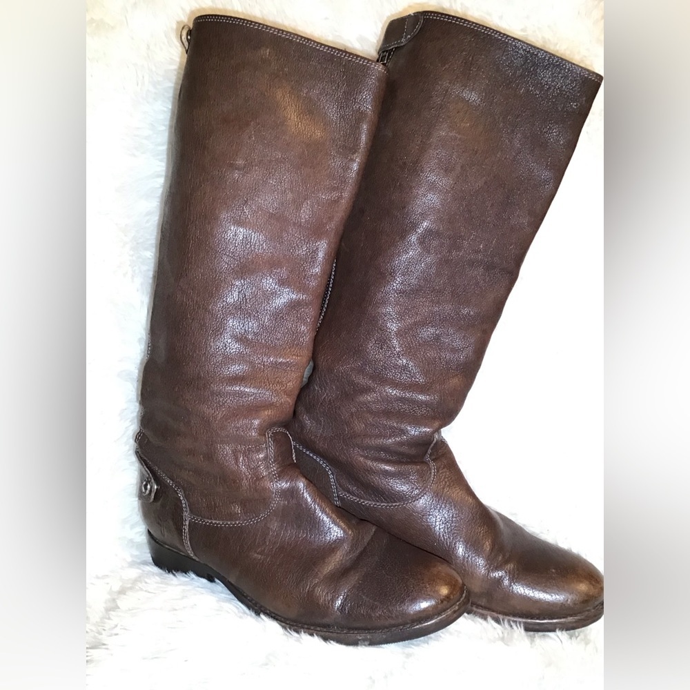 Frye brown leather distressed riding boots size 7